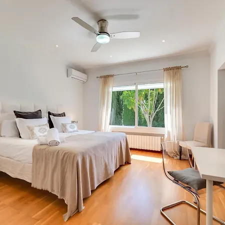 Villa Vacation Marbella I Ballesteros, Near Golf Courses, Private Pool And Gigantic Garden *